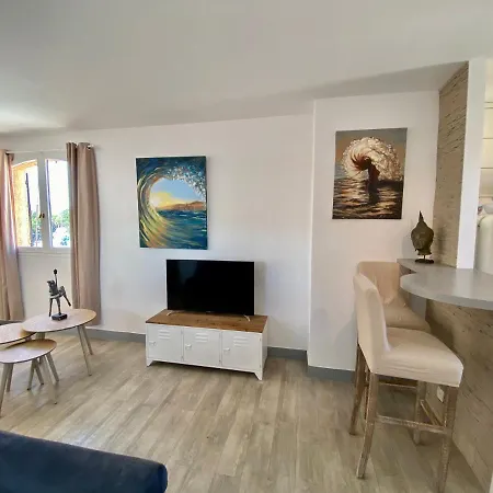 Marinesappartement-2min Plage, Acces Direct Port Apartment
