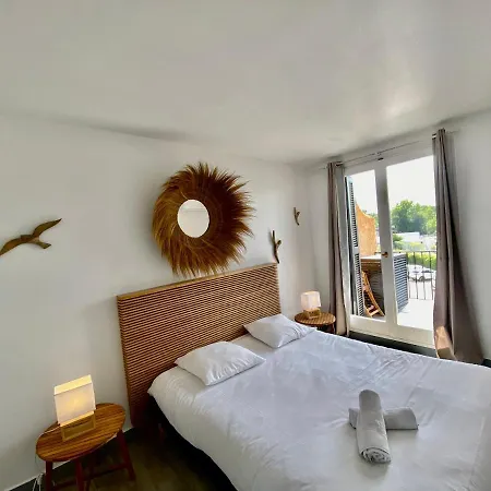 Marinesappartement-2min Plage, Acces Direct Port 아파트 *